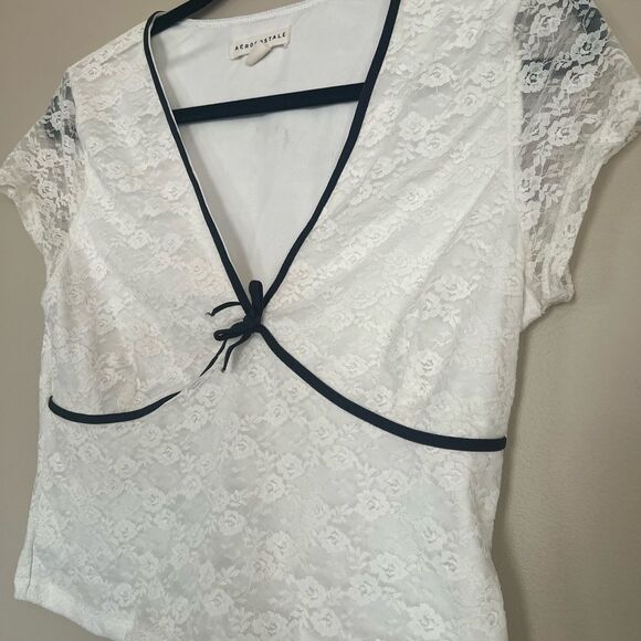 Aeropostale White Lace Crop Top - Picture 4 of 5